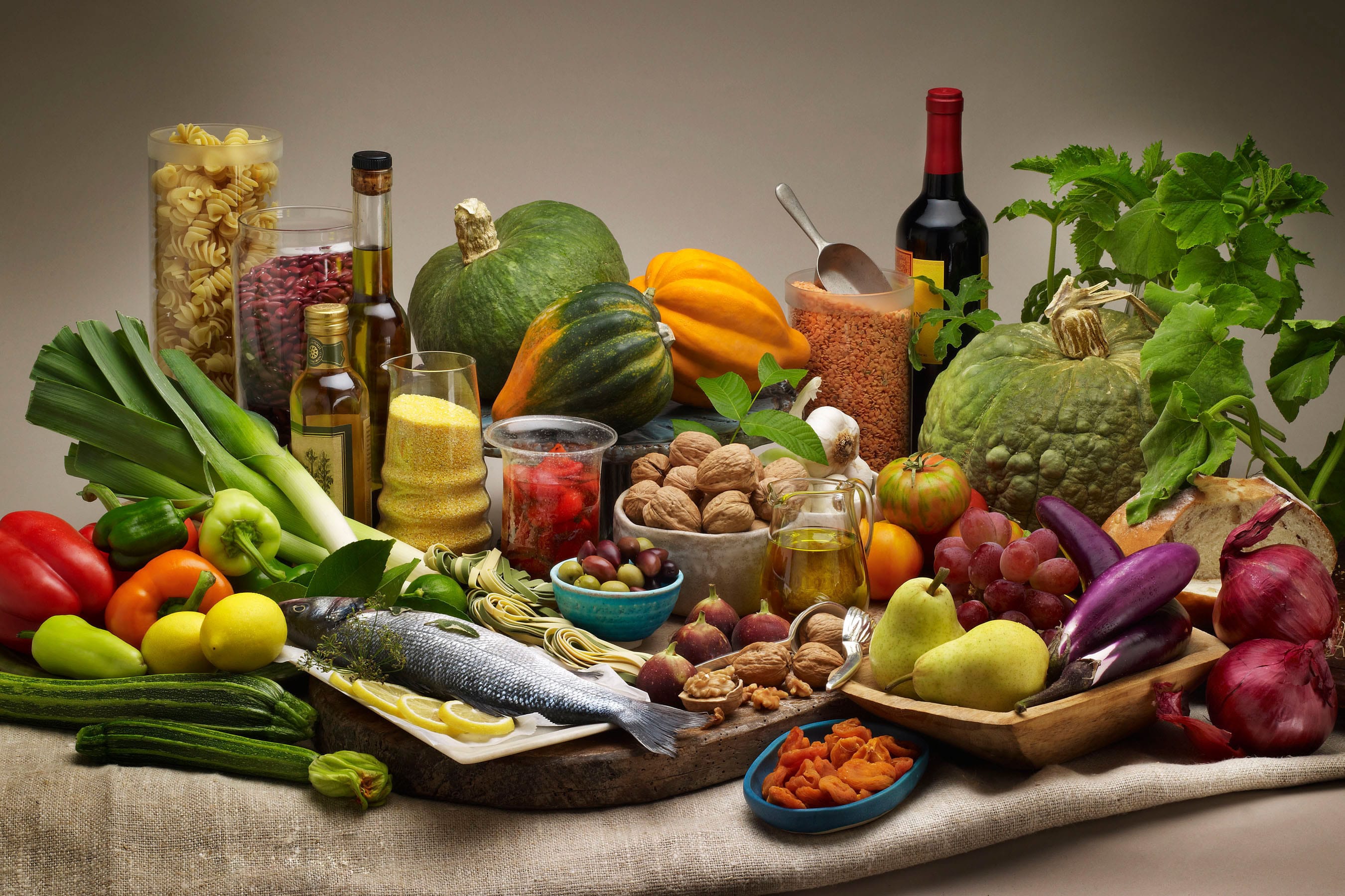 Пищевое продовольствие. Продукты питания. Здоровое питание. Красивые продукты. Здоровое питание овощи и фрукты.